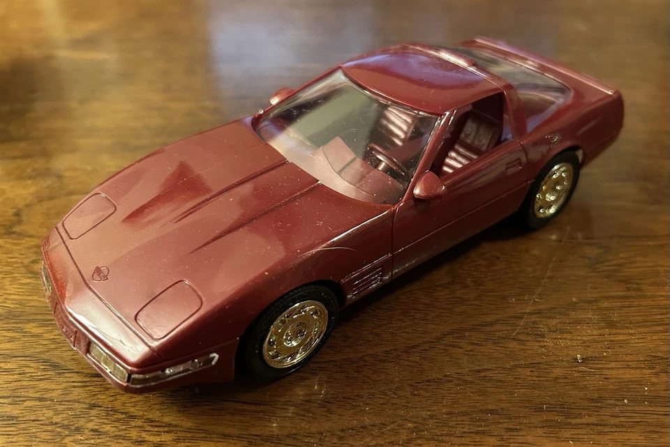 Chevrolet Corvette ZR-1 1991 AMT Ertl rojo brillante modelo promocional #6034 1:25 Foto 1 de 4