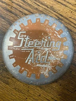 David Bradley Steering Aid Wheel Center Cap Badge Tractor - Image 1 of 4