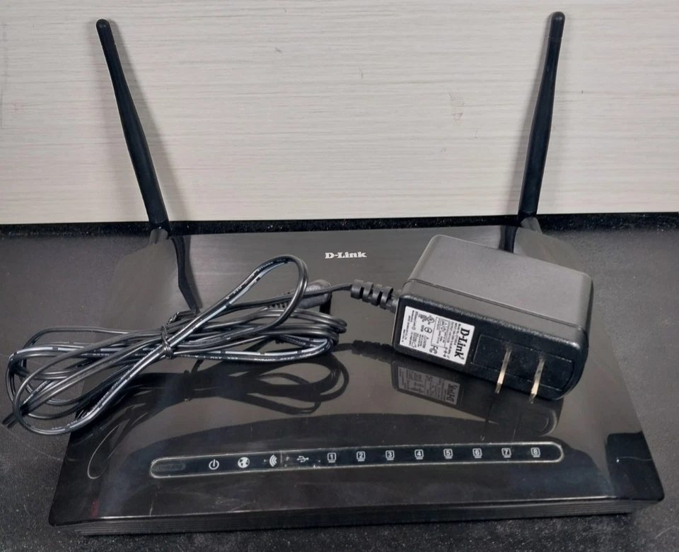 D-Link DIR-632 8-port Wireless N300 Supporting Wi-Fi Router Tested Works DD-WRT - Image 1 of 4