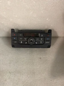 2011-2019 Chrysler Town & Country Dodge A/C Heater Controls W Heated Seats OE - Bild 1 von 2
