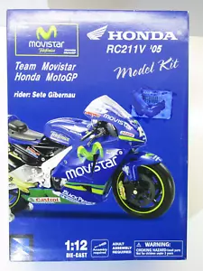 NewRay 1:12 Scale Team Movistar Honda RC211V '05 Model Kit # 42255 Sete Gibernau - Bild 1 von 6