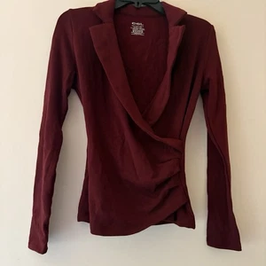 NWT OGL Burgundy Long Sleeve Wrap Front Blazer Top Women’s Size Small - Picture 1 of 3