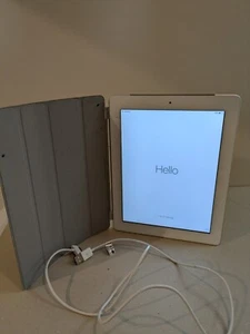 Apple iPad 2 16GB, Wi-Fi - White - Picture 1 of 3