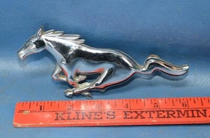 1968 Mustang Running Horse Grille Emblem Medallion Pony Ornament  C8ZB-8A224-A - Bild 1 von 8