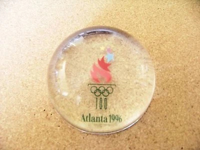 Pisapapeles cúpula cristal transparente olímpico Atlanta 1996 Juegos Olímpicos Foto 1 de 4