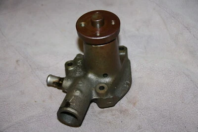 Ford Pinto Courier 1974 bomba de agua D4FZ-8501-A Foto 1 de 4