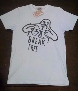 Palmer Cash Mens T-shirt S Blue Break Free Man Breaking Clock New - Picture 1 of 3