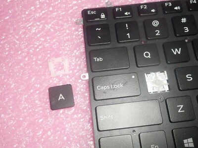 SINGLE KEY CAP+CLIP DELL Inspiron 7368 7378 CHA01 P/N: H4XRJ MODEL: NSK-EB0BW - Image 1 of 2
