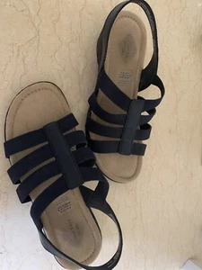 St John’s Bay Ladies Size 7W Navy Blue Comfortable Sandals - Picture 1 of 4