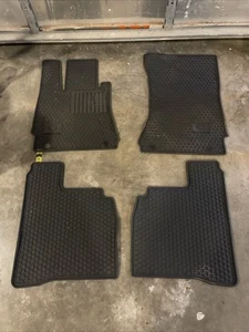 MERCEDES BENZ Original V 221 S Class Rubber Floor Mats Black - Picture 1 of 5