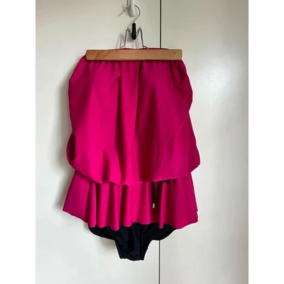 Traje de baño vintage años 80 sin tirantes de una pieza rosa talla 16 falda favorecedora con volantes Foto 1 de 4