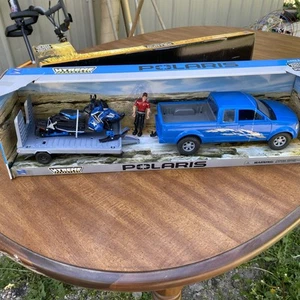 NEW-RAY SS-37406 REPLICA 1:18 TRK/TRAILER/SLED TRUCK BLUE/POLARIS BLUE - Picture 1 of 7
