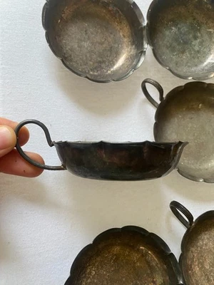 9 salinas chapadas en plata EPS vintage con asas - cuencos festoneados de 3,5" Foto 1 de 4