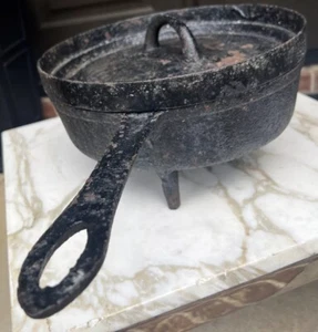 Barrows Savory 2 1/2 Cast Iron 11” Skillet On 3 Legs Original Lid Rare 1870s/80s - Picture 1 of 15