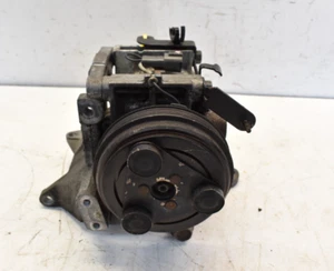 SUBARU IMPREZA BUGEYE WRX STI UK 2000-2002 A/C AIR CONDITIONING PUMP 73111FE021 - Picture 1 of 16
