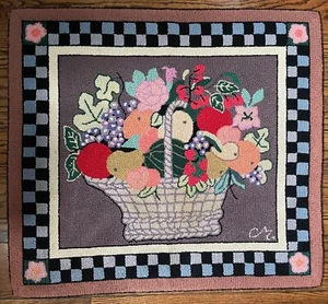 Vintage Claire Murray Nantucket Obstkorb Wollteppich Volkskunst 42""x 38"" - 110 cm - Bild 1 von 3
