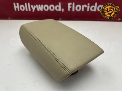 2012-2018 AUDI A6 A7 S6 S7 RS7  FRONT CENTER CONSOLE ARMREST ( BEIGE) OEM 45 kmi - Image 1 of 4