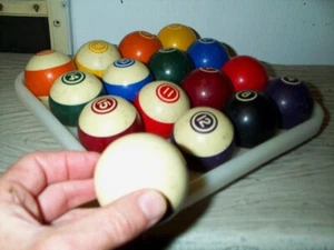 Vintage POOL TABLE BALLS 16pcs Billiard Ball Set 2-1/4" & Plastic Storage Tray - Picture 1 of 9