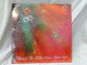 VINTAGE MUSIC TO TRIM YOUR TREE BY VINYL LP RECORD ALBUM 1966 CHRISTMAS MUSIC - Picture 1 of 17