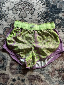 Nike Women’s Air Tempo Running Shorts (Measurements Included) Small - Picture 1 of 7