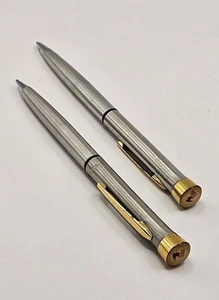 Juego de bolígrafos y lápices mecánicos guirnalda vintage tapa burbuja US Mail USPS - Imagen 1 de 8