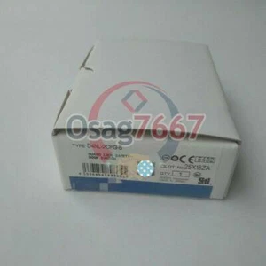 ONE NEW Omron safety switch D4NL-2CFG-B - Picture 1 of 1