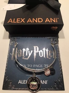 ALEX AND ANI Harry Potter Turn To Page 394 *edizione limitata SOLD OUT"" - Foto 1 di 5