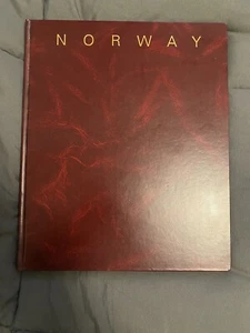 Norway Book includes CD of "The 16 Best of Edvard Grieg" - Imagen 1 de 3
