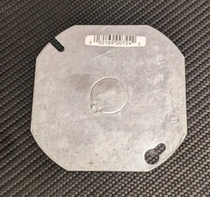 RACO 724 Electrical Box Cover,KO Centered,4 in. 6XC82 - Picture 1 of 2