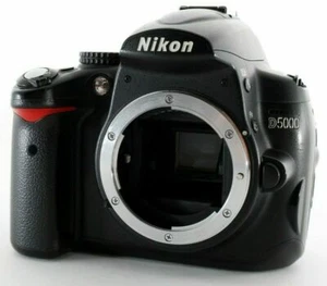 Nikon D5000 12.3MP Digital Camera body set tested - Picture 1 of 6