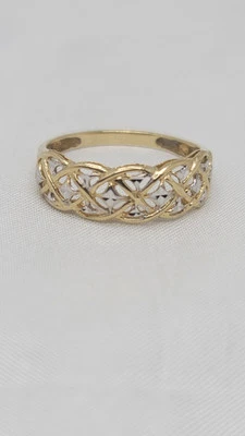 10k Celtic Knot Ring Sz 8 - Image 1 of 4