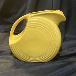 Discontinued Sunflower Yellow Fiestaware 67 1/4oz Pitcher - Picture 1 of 8
