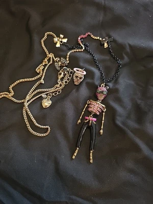 Collar Ángel Diablo Betsey Johnson ¡Raro!!!! Diamantes de imitación góticos oscuros brillantes  Foto 1 de 4