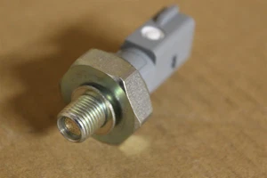 03N919081 Oil Pressure Switch 2.0-2.7 Bar VW Audi SEAT Skoda New Genuine Part - Picture 1 of 2