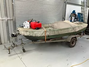 3.6m Tinnie, Fishing boat & Trailer- ideal for river or lake - Picture 1 of 10