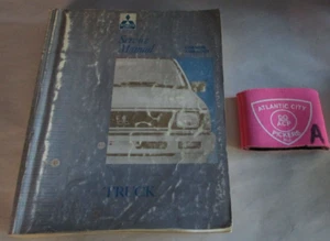 1992-1993 MITSUBISHI TRUCK CHASSIS AND BODY SERVICE MANUAL - Picture 1 of 6