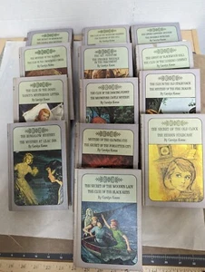 Vintage Hardcover 1976 Nancy Drew Mystery Bücher, 13 Bände, 26 Geschichten, Keene - Bild 1 von 3