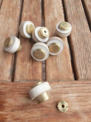 7 butées laiton anciennes jamais servies vis invisible 28mm - Photo 1/2