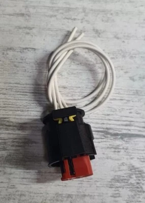 1 Connettore 3 Pin bobina accensione fiat 500 idea lancia Musa 1.2 1.4 16v tjet - Image 1 of 3