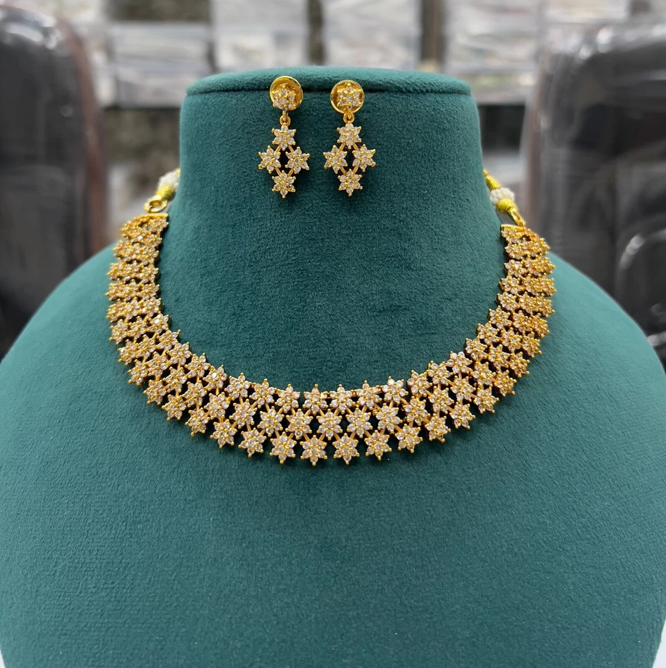 El último collar tradicional elegante de latón, conjunto de joyas para niñas y mujeres | Regalo Foto 1 de 1