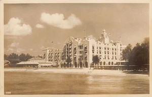 Hawaii - HONOLULU - Royal Hawaiian Hotel - REAL PHOTO - Publ. unknown - Picture 1 of 2