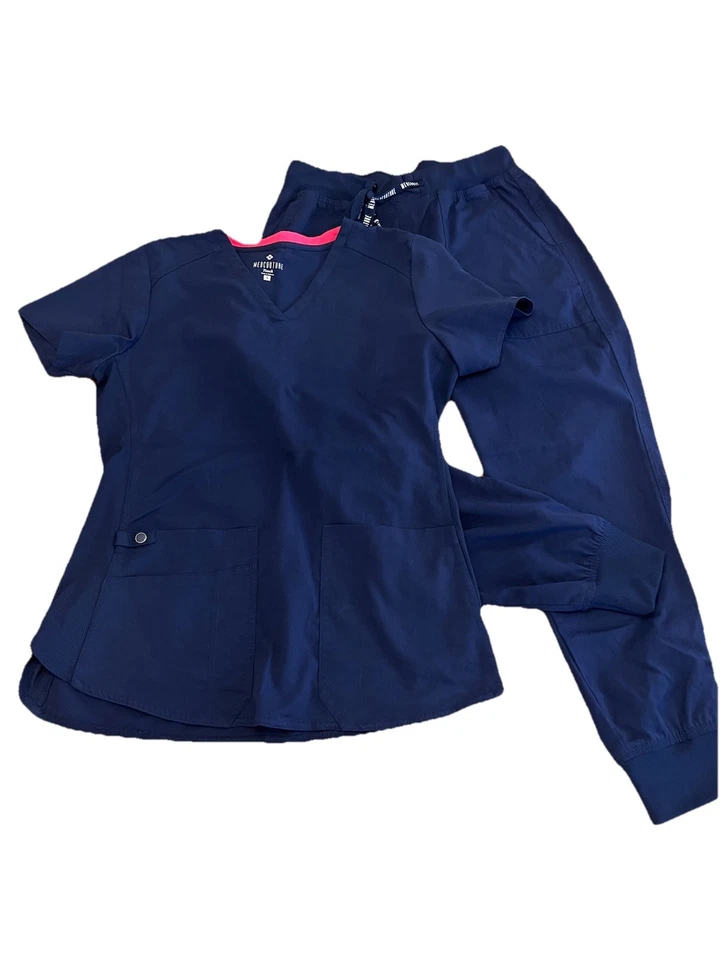 Conjunto Médico Med Couture TOUCH Azul Marino Para Mujer Cuello en V Top S - Pantalón SP Joggers Usado en Excelente Condición Foto 1 de 4