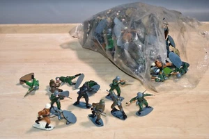 1:32 Airfix -Vintage- WK 2  Deutsche Wehrmacht ca. 130stk. Bemalt /t4 - Bild 1 von 5