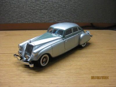 1/18 1933 PIERCE FLECHA PLATA, EN PLATA Y GRIS, POR FIRMA, SIN CAJA Foto 1 de 4