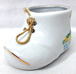 Souvenir Ceramic Baby Shoe 1984 NEW ORLEANS WORLD'S FAIR Steamboat Image 2" Tall - Picture 1 of 7
