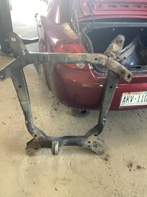 Chevy Cobalt Saturn Ion 2005-2010 motor delantero base travesaño conjunto OEM. Foto 1 de 3