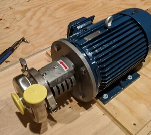 Sanitary Centrifugal Pump, 175 GPM, 3 HP - Picture 1 of 2