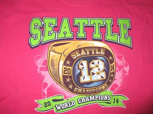 2014 SEATTLE SEAHAWKS World Champions (MED) T-Shirt Russell Wilson - Picture 1 of 2