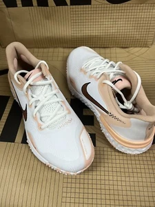 W NIKE ALPHA HUARACHE ELITE 3 RASEN [CU8403 101] BASEBALL WEISS BRONZE GRÖSSE 11 - Bild 1 von 8