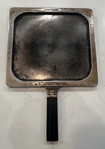 Vintage Double-Sided Happy Day Griddle-Grill WM B Watkins Co Evanston IL - Picture 1 of 10